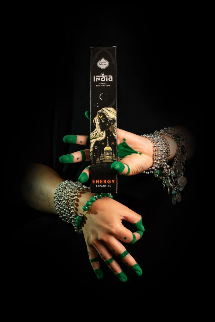 India Black ENERGIA - Sagrada Madre