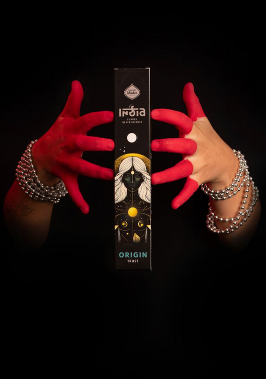 India Black ORIGEN- Sagrada Madre